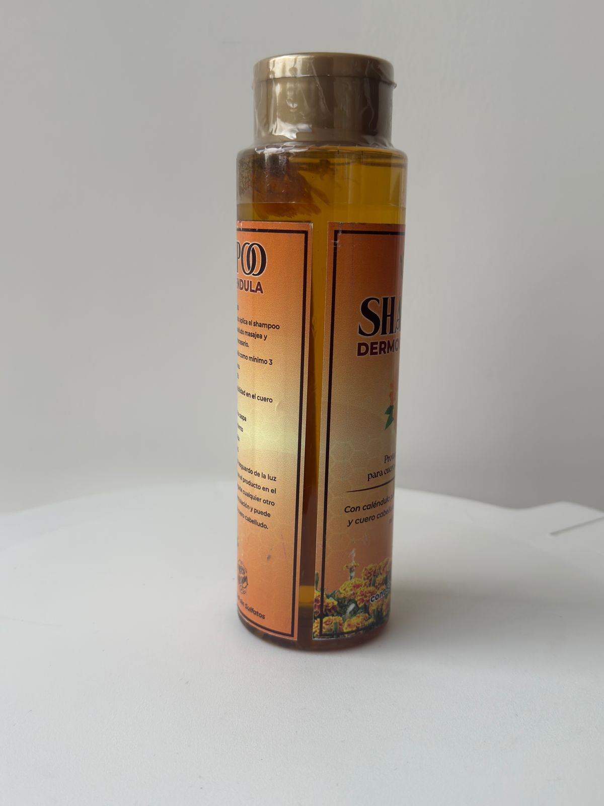 Shampoo Dermocalendula para cuero cabelludo sensible y dermatitis seborreica con caléndula natural"